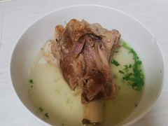 -周震馄饨