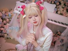 -魔法日记三坑cosplay换装自拍体验馆