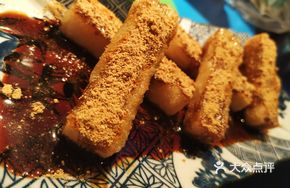 Osmanthus Glazed Rice Balls