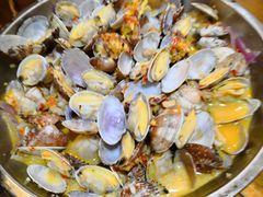 -老东镇啤酒屋海鲜加工·蒸汽海鲜·海鲜烧烤(台东店)