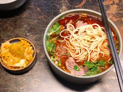 -臻老板牛肉面(光华路SOHO店)