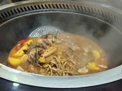 -东北农家院·铁锅炖(莘庄店)