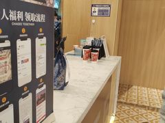 -霸王茶姬(南强街店)
