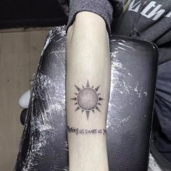 -荔刺青纹身·手穿孔饰品