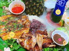 -沐毫傣泐云南菜孔雀宴•手抓饭傣味烧烤(曼听公园店)