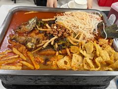 -在巷子里的烤肉店·螺蛳粉烤鱼·牛蛙(和美城店)