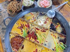 -正南齊北重庆老火锅(光华村直营店)