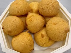 香糯蛋黄芝士麻薯-Caidie Bakery采蝶轩(人民东路店)