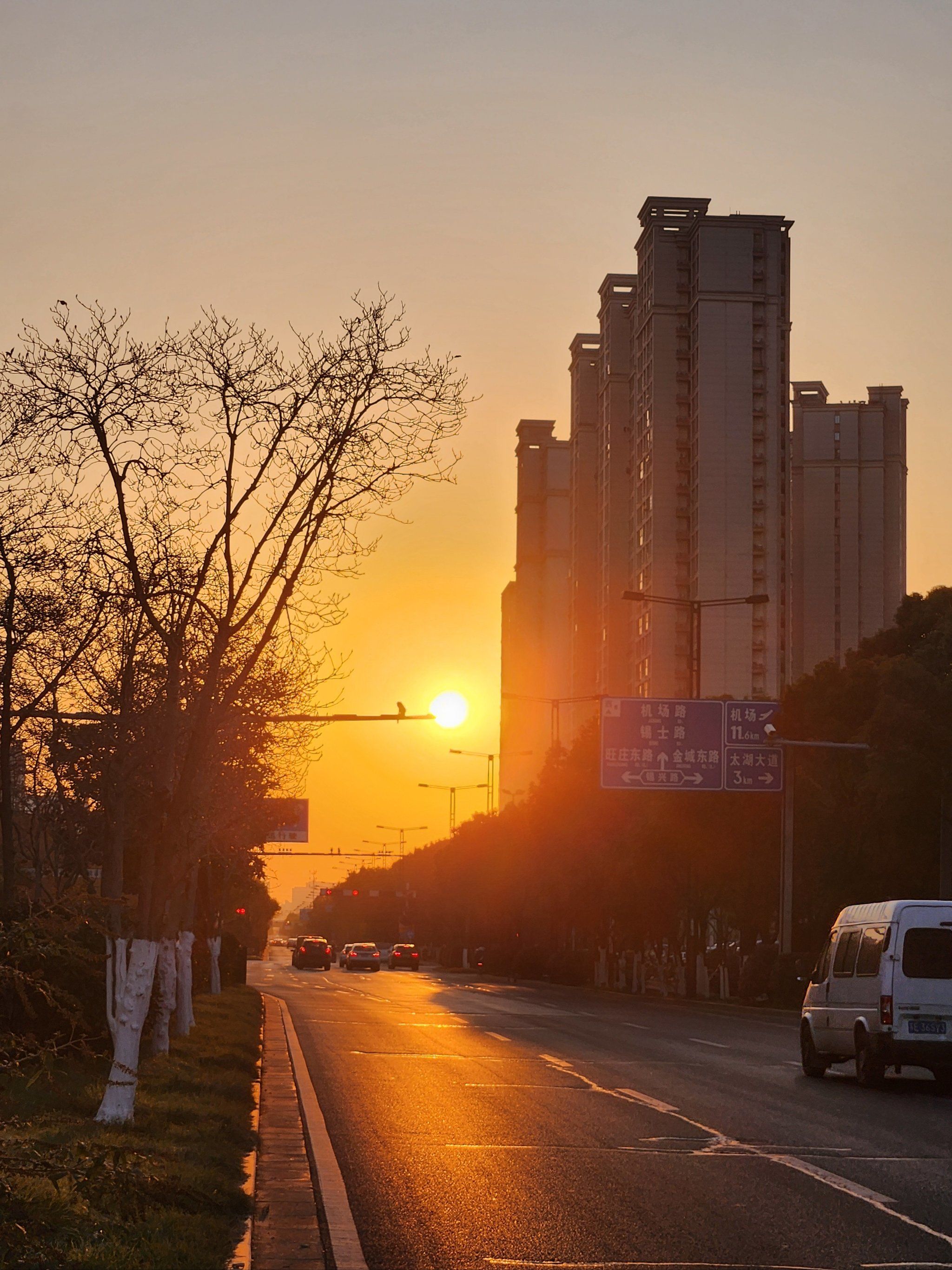 赶紧掏出手机咔嚓几张,没有看到的美#镜头里的夕阳#分享治愈系风景