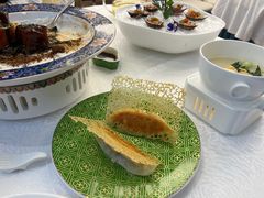 -品海楼·大连海胆锅贴馆(东港店)