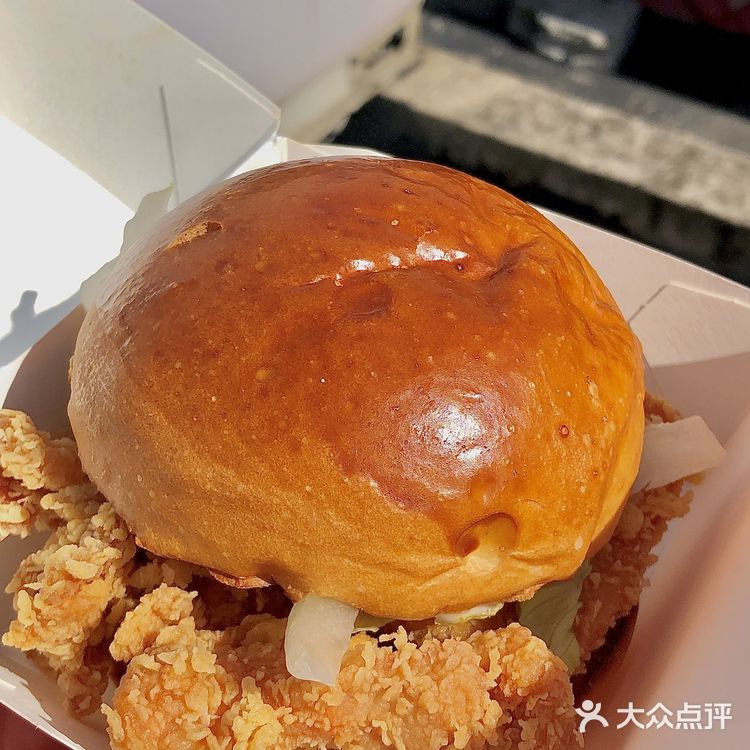 武汉炸鸡汉堡｜起码一半武汉人都吃过这家