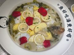 -江渔儿酸菜鱼·拔草餐厅(虎门君乐汇店)