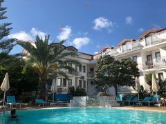 -费特希耶滑翔伞