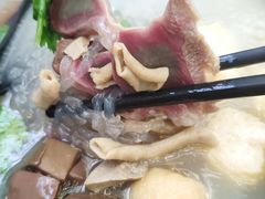 -小杨生煎(金山百联购物中心3楼店)