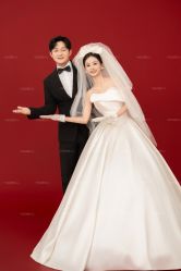 -雪中彩影婚纱摄影·微光艺术中心