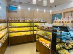 面包甜点陈列柜-苹果花园(襄阳南路店)