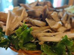 -菌海森林·非遗野生菌火锅(西山区滇池路摩根道店)