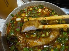 -肖肖酸萝卜鱼火锅(总店)