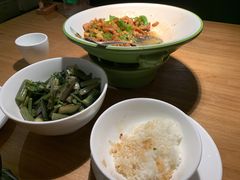 -费大厨辣椒炒肉(万家丽一店)