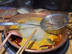 -洱火云南酸菜牛肉火锅(石景山当代商城店)