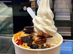 缤纷水果酸奶冰淇淋-丁丁&当当牦牛酸奶·酥油面包(官门口店)