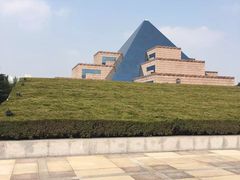 -上海市龙华烈士陵园