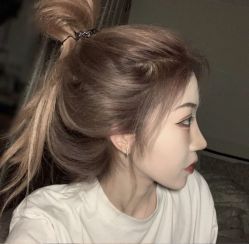 -AYO SALON