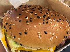 安格斯厚牛培根堡-麦当劳(总统大酒店店)