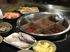 为啥没人说油碗？油碗辣莫好吃！-邓莽子老火锅(中兴路总店)