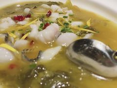 金汤酸菜鲈鱼-绿茶餐厅(城西银泰城店)