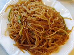 -鑫巴蜀小镇 · 水煮鱼专研店(玉桥店)
