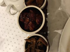 上海本帮熏鱼-上海小南国(仲盛世界商城店)