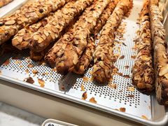 蜂蜜蔓越莓能量棒-HOT CRUSH趁热集合·现烤面包(环球港店)