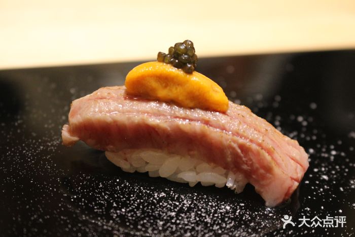 又间居 umai澳洲和牛寿司图片