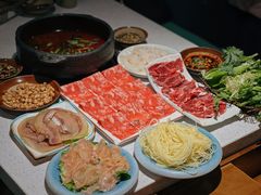 -贵府酸汤牛肉火锅·贵州老字号(飞山街店)