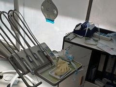 -上海仁爱医院口腔科 · 种植