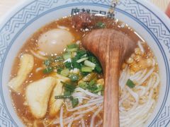 -魔都三兄弟酸辣粉·蘸卤炸串(虹桥万科店)