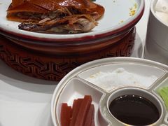 精品烤鸭-悦江(梅奔中心店)