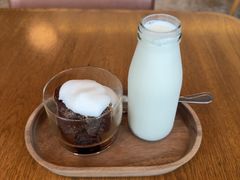 -ROAST coffee & eatery