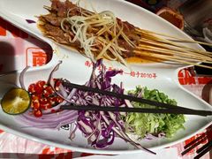 -威记烧嘢·南宁烧烤·超级生牛(绿地店)