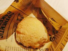 霸王酥皮叉烧包-避风塘(宝山万达店)