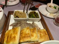 驴肉火烧-掌柜的店·河南菜(世茂店)