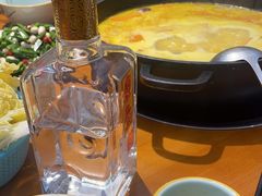 -休记光头香辣蟹干锅(绵竹店)