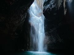 -华蓥山天意谷景区