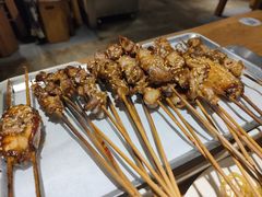 烤羔羊肉串-木屋烧烤(岗顶二店)