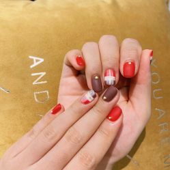 -纤指百魅美甲美睫