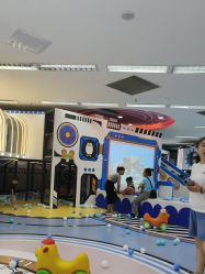 -孩子王童乐园(西安盛龙店)