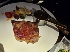 -卡普里披萨·牛扒·下午茶