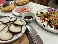 -人民公社铁锅炖·东北菜(卫国道店)