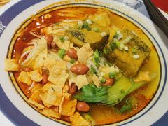 -霸蛮湖南菜·牛肉粉(荣京西街店)